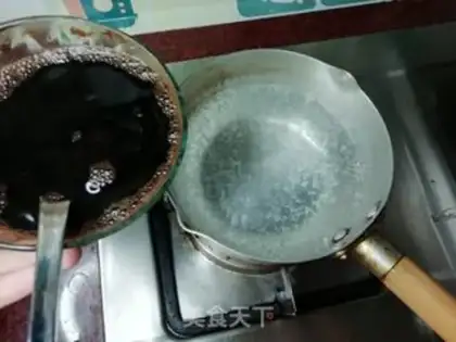 Make Honey nuts, black powder step 3