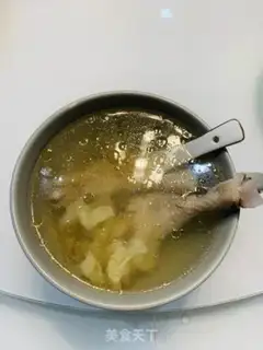 Make Chicken-legged fin soup step 5