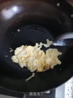 Make Spade egg noodles step 1