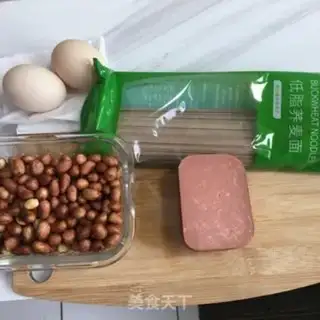 Make Ham egg noodles step 0