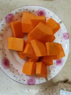 Make Pumpkin porridge step 1