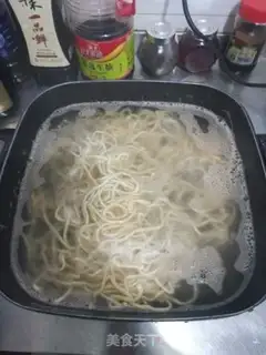 Make Potato egg pepper noodles step 7