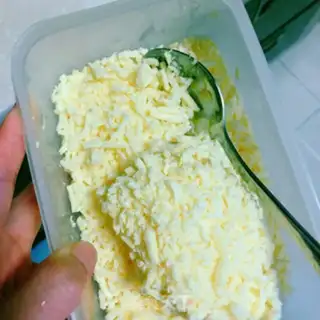 Make Orange cheese balls step 3