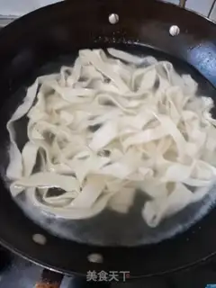 Make Hands on egg noodles step 7