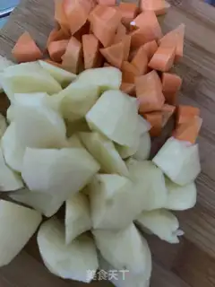 Make Curry potato chicken step 2
