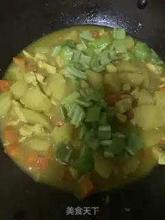 Make Curry potato chicken step 8