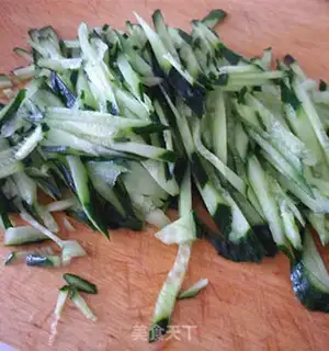 Make The cucumber guacamole step 3