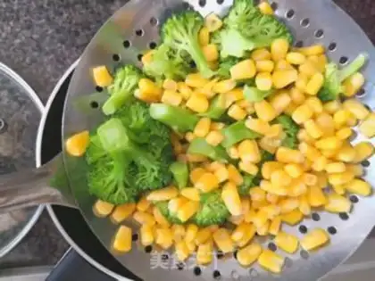 Make Vegetable omelet step 4