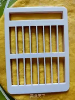 Make caterpillar roll step 15