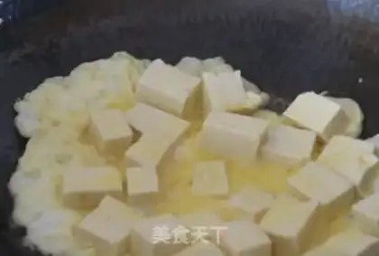 Make Queens of omelet step 2