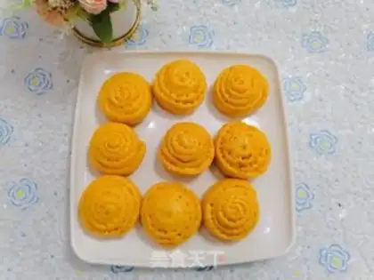 Make Pumpkin rolls step 8