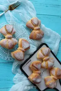 Make Butterflies on bread step 17
