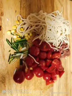 Make Holy fruit noodles step 1