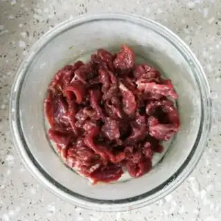 Make Beef tomato fried potatoes step 1