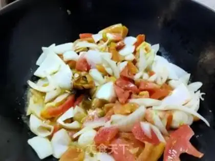 Make Tomato eggs onions step 6
