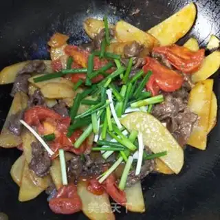 Make Beef tomato fried potatoes step 9