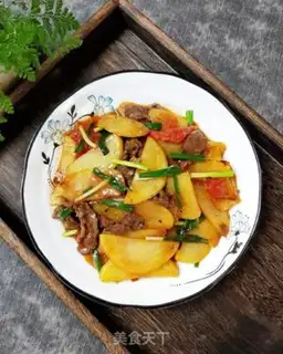 Make Beef tomato fried potatoes step 10