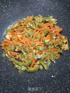 Make Suffering carrots and eggs step 5