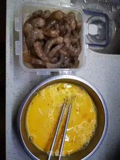 Make Shrimp fried eggs step 0
