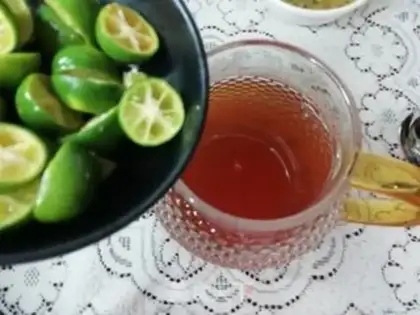 Make Bronze berries, honey tea step 4