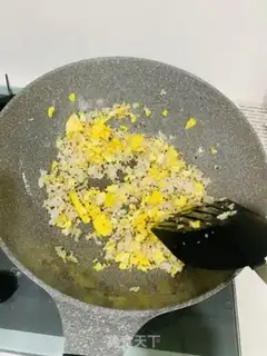 Make Quail shrimp fried rice step 3
