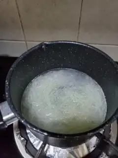 Make Egg sauce and rice powder step 1