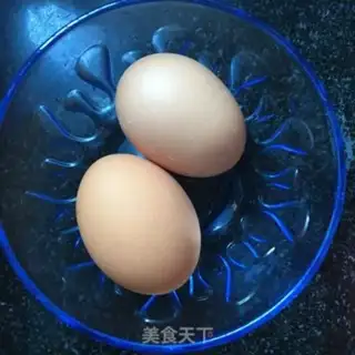 Make Onions, oil, eggs step 1