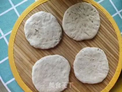 Make All wheat red bean pie step 17