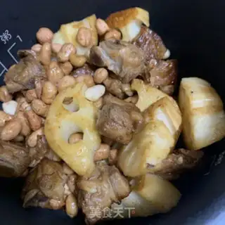 Make Lotus peanut stew ribs step 5