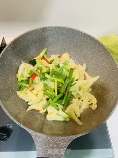 Make Hot peppers and double flowers step 6