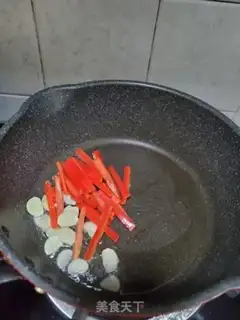 Make Sausage black and muscular step 1
