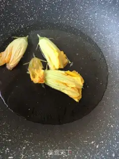Make Pumpkin pasta over the water step 9
