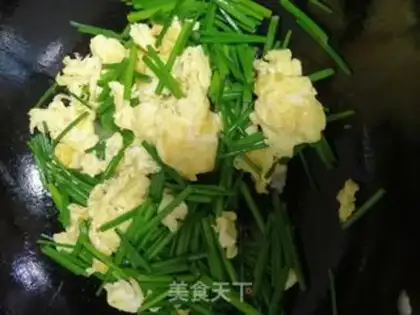 Make Fried eggs with moss step 4