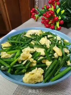 Make Fried eggs with moss step 7
