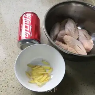 Make Coke chicken wings step 0