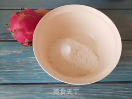 Make Flaming Dragon Juice Eggcake step 0