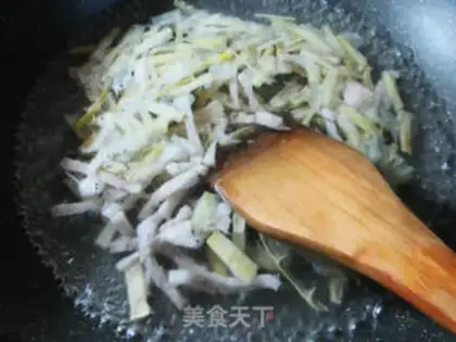 Make Five flowers of lamb tail soup step 3