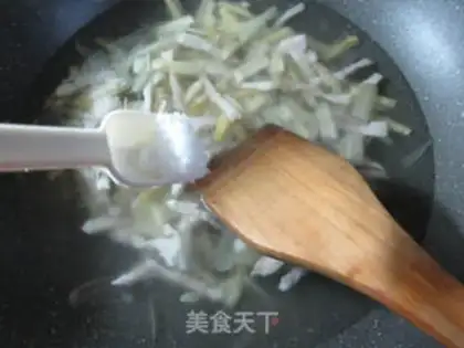 Make Five flowers of lamb tail soup step 5