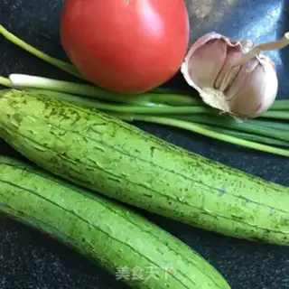 Make Low-fat tomato smelt step 0