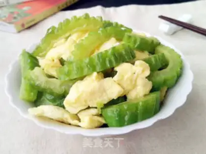 Make Eggs and guacamole step 6