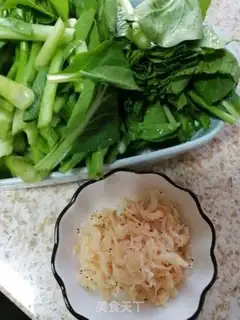 Make Shrimp-skinned cabbage step 0