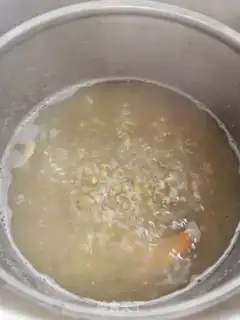 Make Sea-belt green bean sand step 1