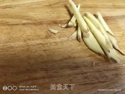 Make A boiled shrimp step 1