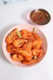 Make A boiled shrimp step 4