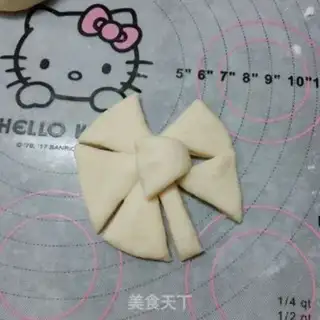 Make Butterflies on bread step 8