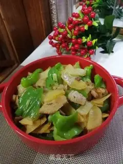 Make Five flowers with pepper potato chips step 8