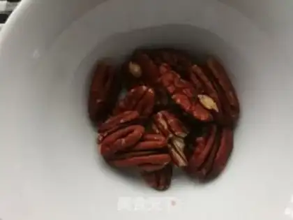 Make Began oatmeal, peanut rice step 0
