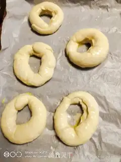 Make The donut bread step 7