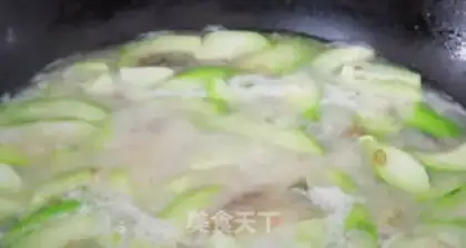 Make Eggs and melon soup step 4