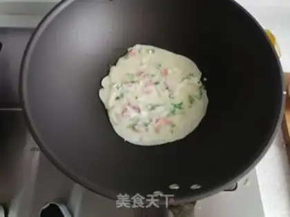 Make Ham sausage egg pancakes step 3